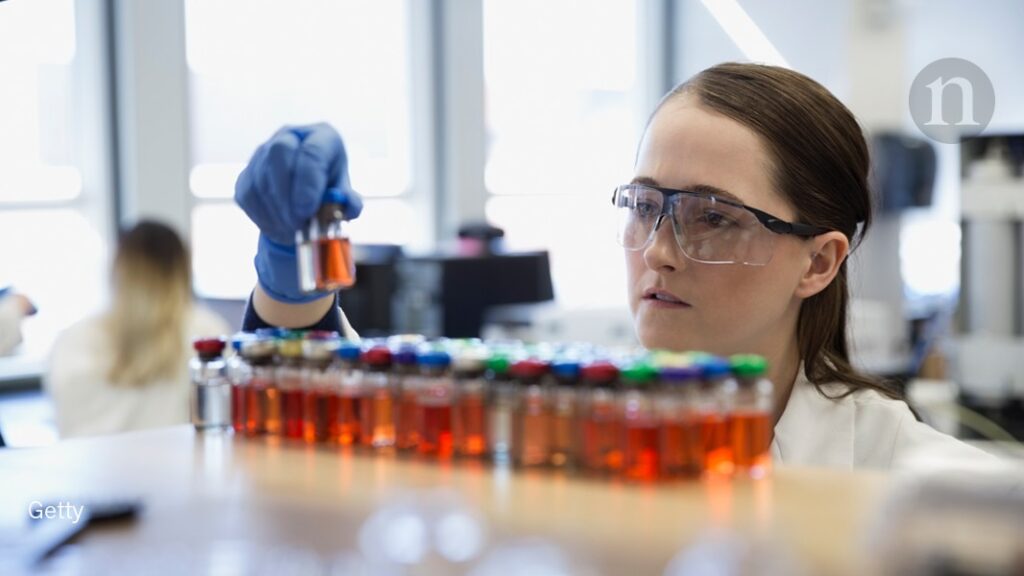 A researcher investigating different samples of SARM compounds