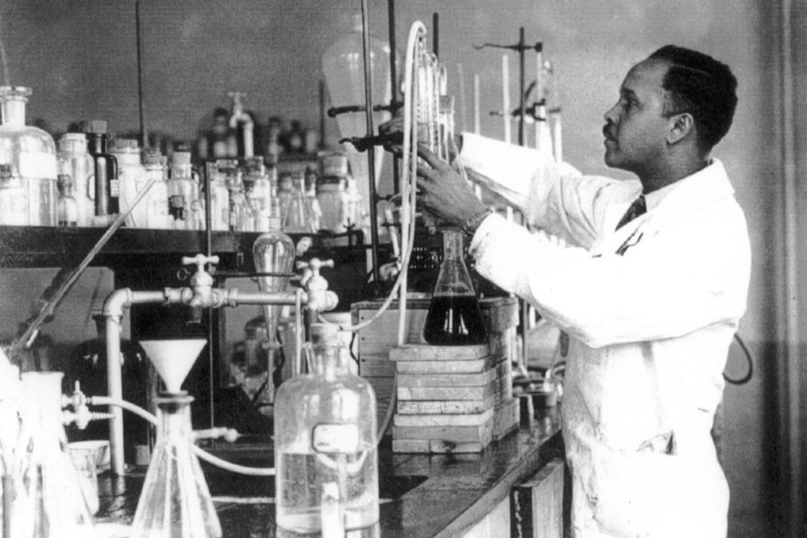 Why Early Anabolic Steroids Fell Short of Medical Expectations 6 Laboratory setting from the mid-20th century, showing the early synthesis of testosterone derivatives intended for anabolic therapy.